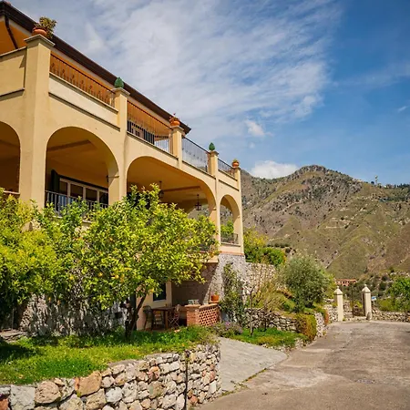 Sea View Villa *