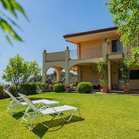 Sea View Villa *