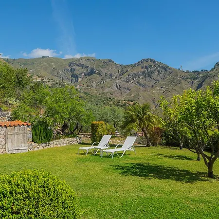 Sea View Villa *