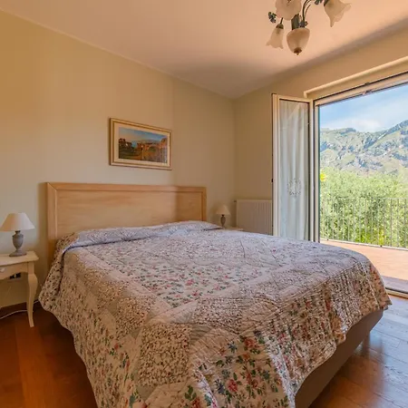 Sea View * تاورمينا