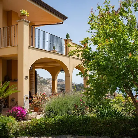 Sea View * تاورمينا